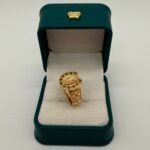Anillo Virgen Guadalupe 7gr / Talla 10 1/4 Circones Verdes Oro Amarillo 18k - Image 2