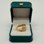 Anillo Sello Caballo Herradura 3.1gr / 10 1/2 Texturizado Oro Amarillo 18k - Image 2